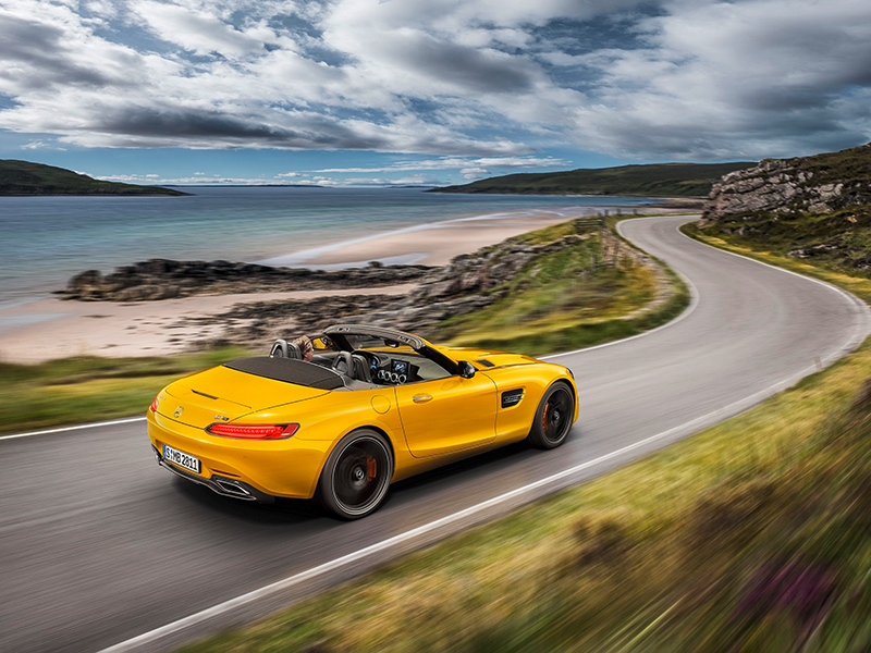 سيارة مكشوفة جديدة تنضم إلى عائلة AMG GT